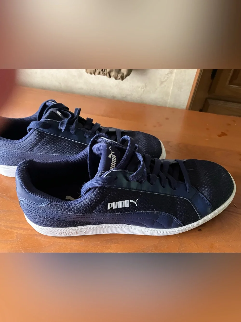 Puma Smash Knit C Women’s Sneakers Navy and White Low-Top Size 11